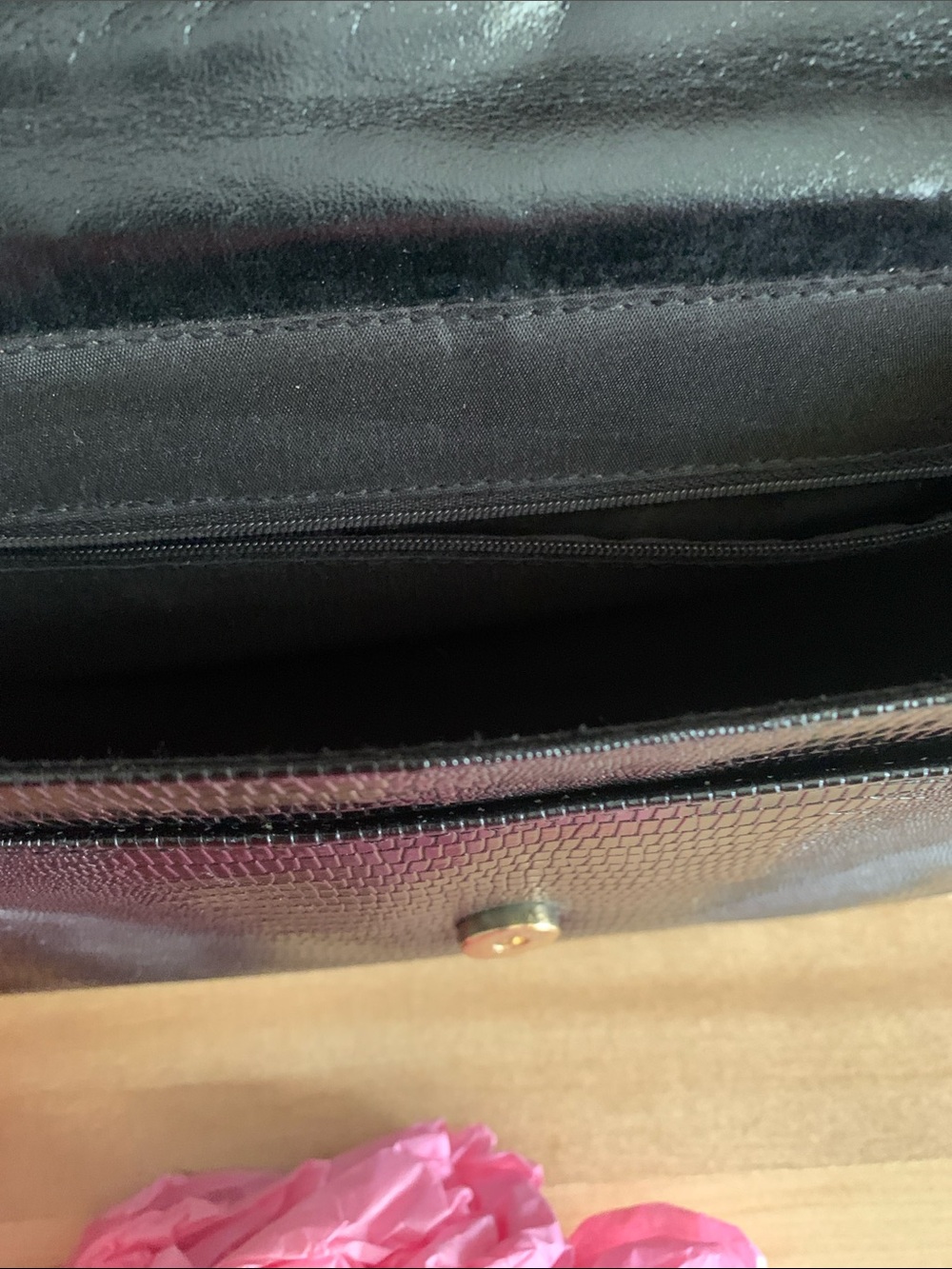 Almondo Originals Classic Black Shoulder Bag - Picture 9 of 11